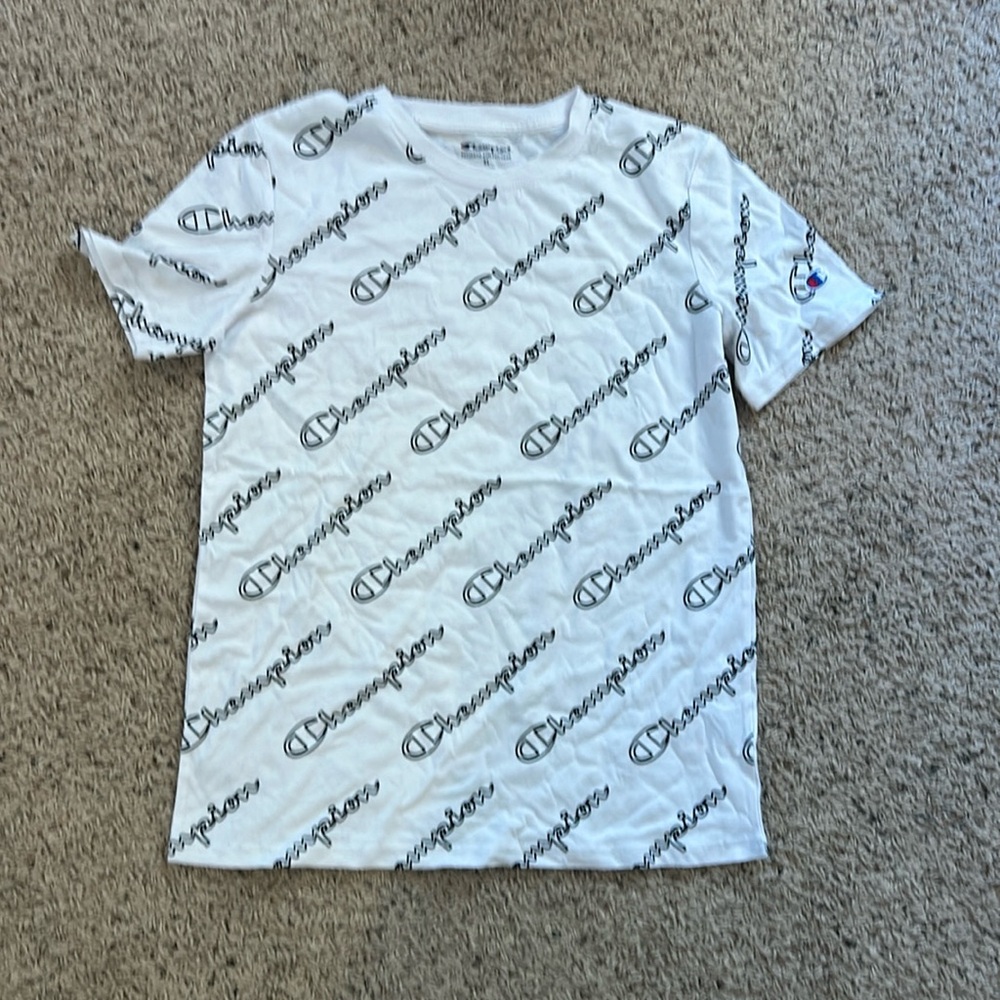 Champion TShirt; boys L